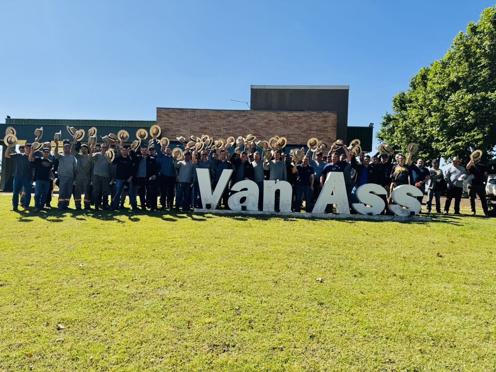 Colaboradores participam de encontro especial sobre prevenção no Novembro Azul e Dezembro Laranja