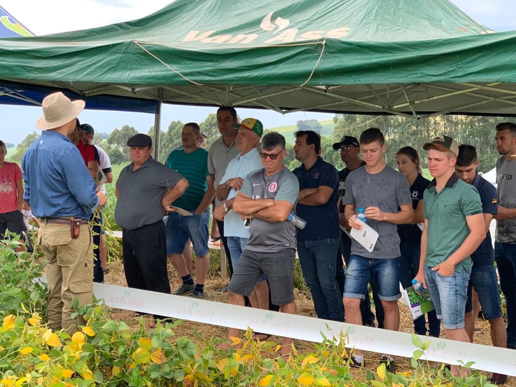 Apresentação de cultivares no Dia de Campo Agro Colheita